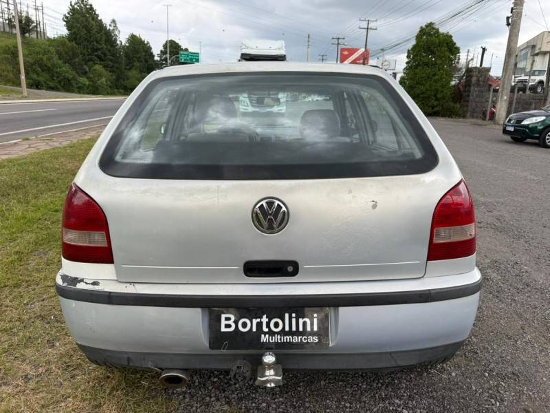 VOLKSWAGEN - GOL - 2000/2000 - Prata - R$ 6.900,00