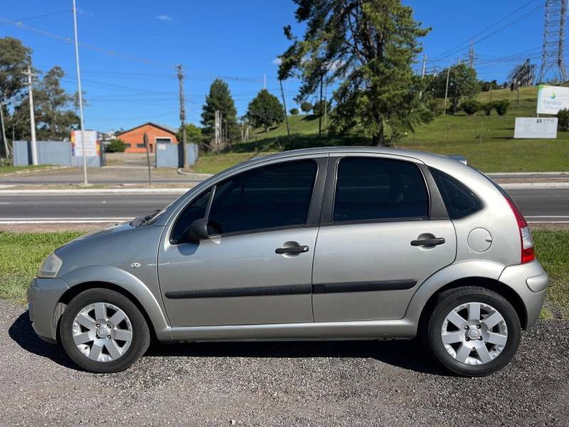 CITROËN - C3 - 2011/2012 - Prata - R$ 27.900,00