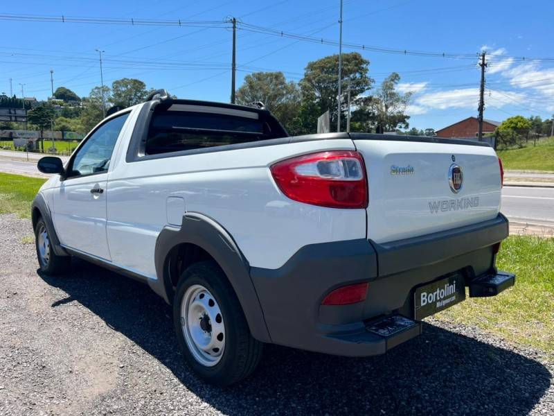 FIAT - STRADA - 2016/2016 - Branca - R$ 51.900,00