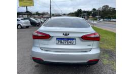 KIA MOTORS - CERATO - 2014/2015 - Prata - R$ 66.900,00