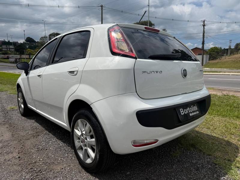 FIAT - PUNTO - 2012/2013 - Branca - R$ 41.900,00