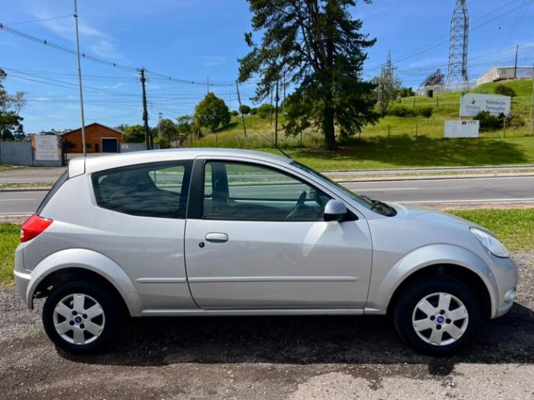 FORD - KA - 2009/2009 - Prata - R$ 21.900,00