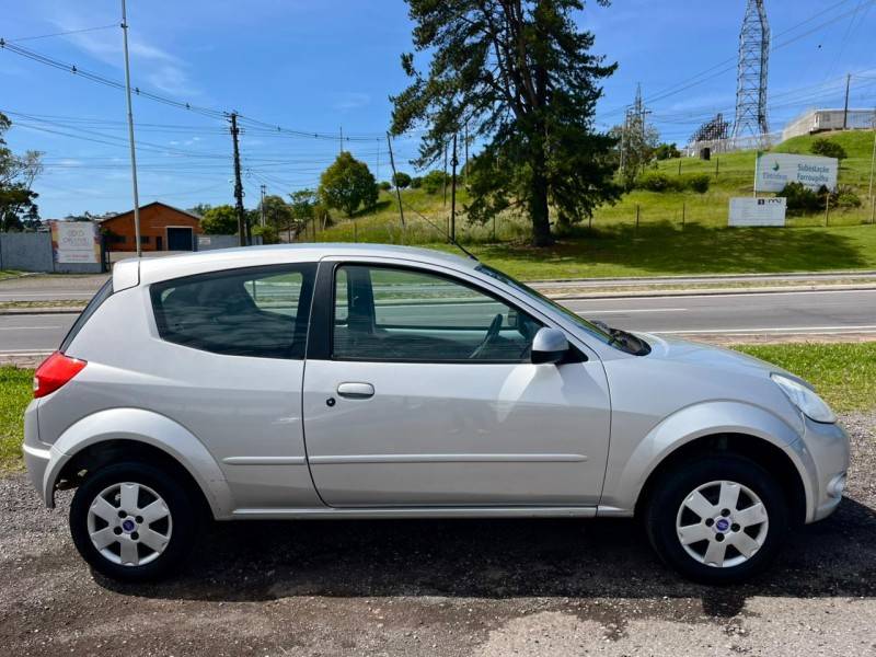 FORD - KA - 2009/2009 - Prata - R$ 21.900,00