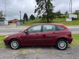 FORD - FOCUS - 2008/2008 - Vermelha - R$ 25.900,00