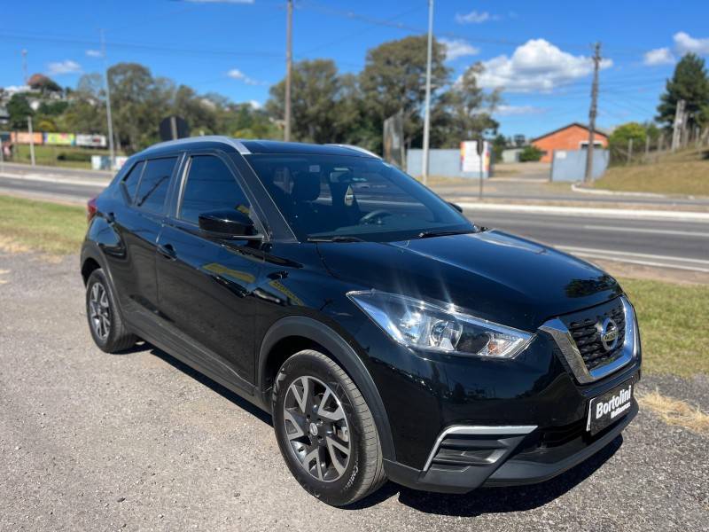 NISSAN - KICKS - 2018/2019 - Preta - R$ 80.000,00