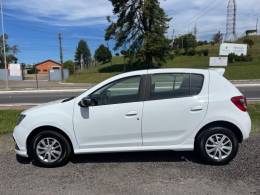 RENAULT - SANDERO - 2016/2016 - Branca - R$ 41.900,00