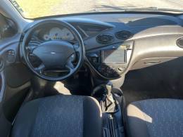 FORD - FOCUS - 2005/2005 - Prata - R$ 20.900,00