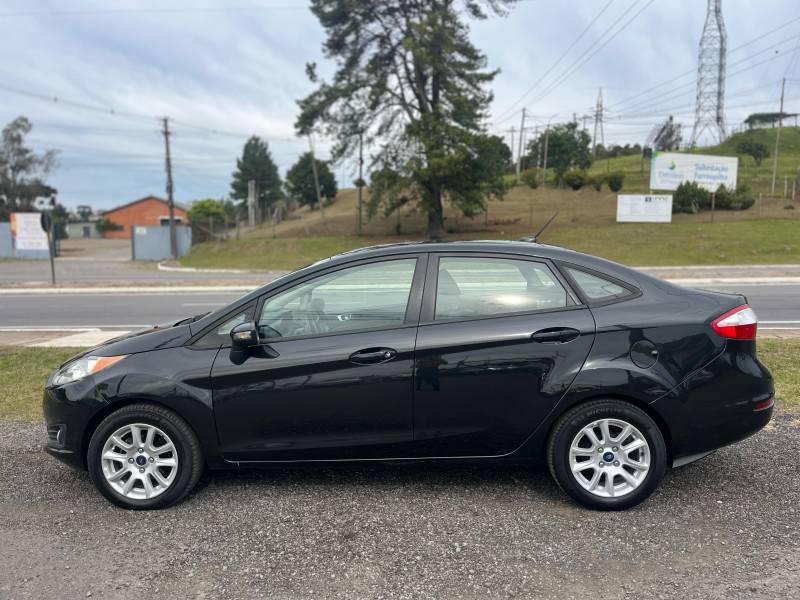 FORD - FIESTA - 2014/2014 - Preta - R$ 42.900,00