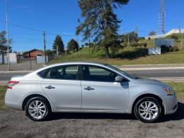 NISSAN - SENTRA - 2013/2014 - Prata - R$ 45.900,00