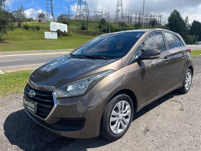 HYUNDAI - HB20 - 2016/2017 - Marrom - R$ 54.900,00