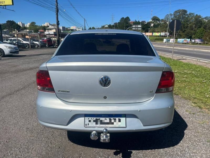VOLKSWAGEN - VOYAGE - 2011/2011 - Prata - R$ 32.900,00