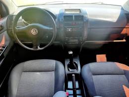 VOLKSWAGEN - POLO - 2007/2008 - Preta - R$ 33.900,00