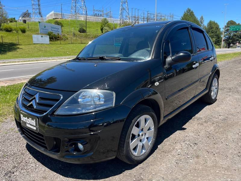 CITROËN - C3 - 2011/2012 - Preta - R$ 28.900,00