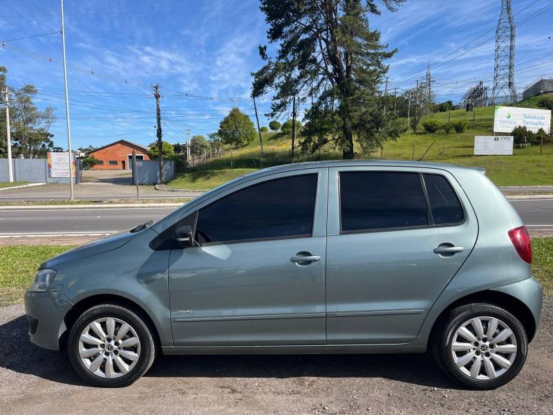 VOLKSWAGEN - FOX - 2010/2011 - Cinza - R$ 29.900,00
