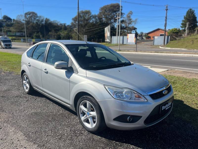 FORD - FOCUS - 2013/2013 - Prata - R$ 43.900,00
