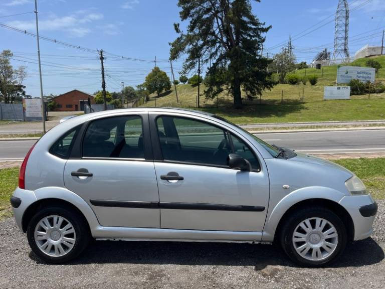 CITROËN - C3 - 2005/2005 - Prata - R$ 18.900,00