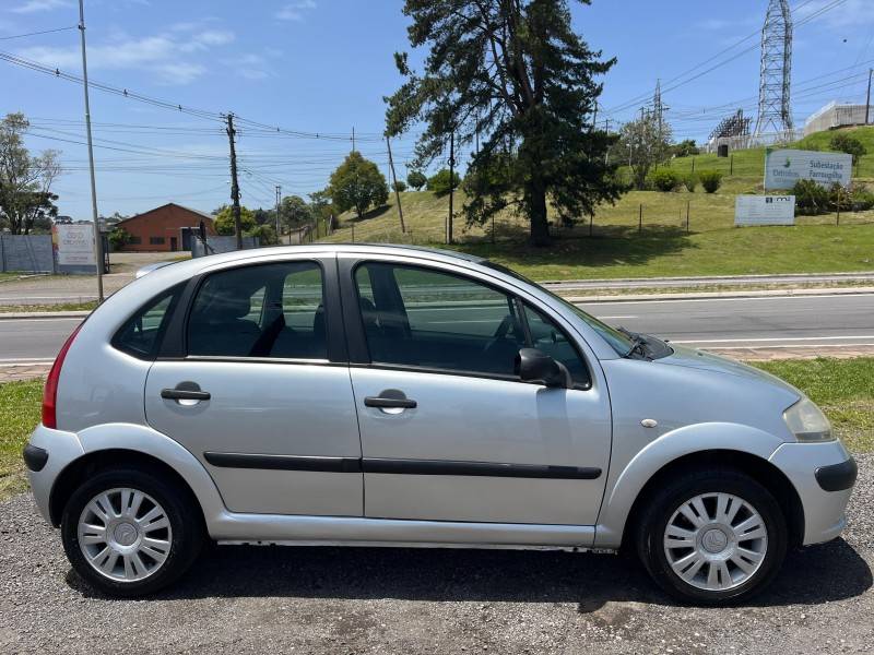 CITROËN - C3 - 2005/2005 - Prata - R$ 18.900,00