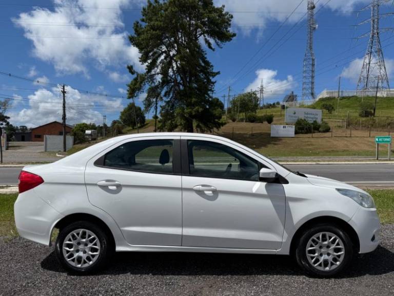 FORD - KA - 2016/2017 - Branca - R$ 44.900,00