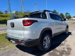 FIAT - TORO - 2017/2018 - Prata - R$ 94.900,00