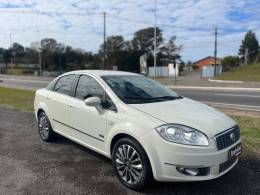 FIAT - LINEA - 2013/2014 - Branca - R$ 35.900,00