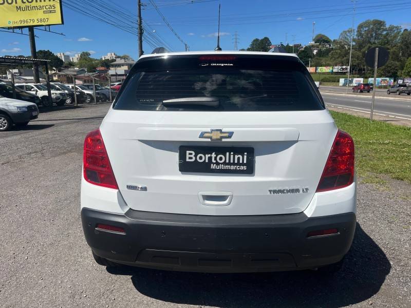 CHEVROLET - TRACKER - 2016/2016 - Branca - R$ 71.900,00