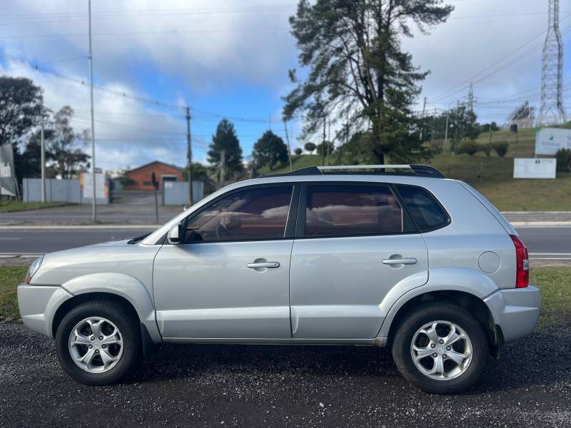HYUNDAI - TUCSON - 2011/2012 - Prata - R$ 42.900,00