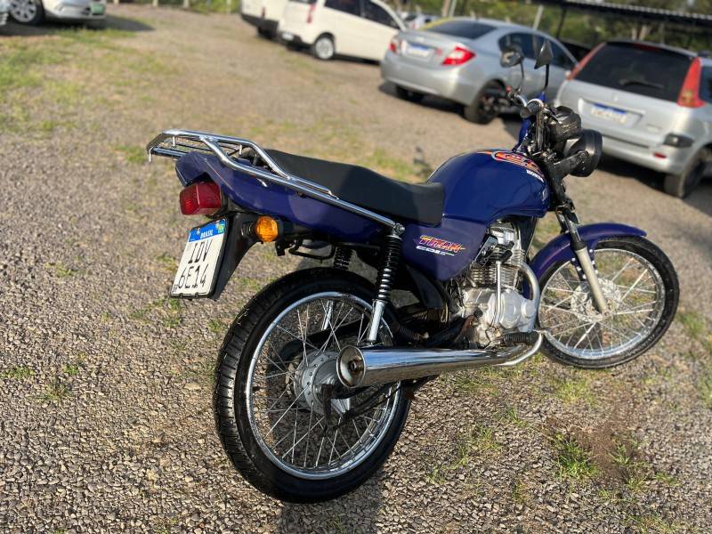 HONDA - CG 125 - 1995/1995 - Azul - R$ 5.700,00