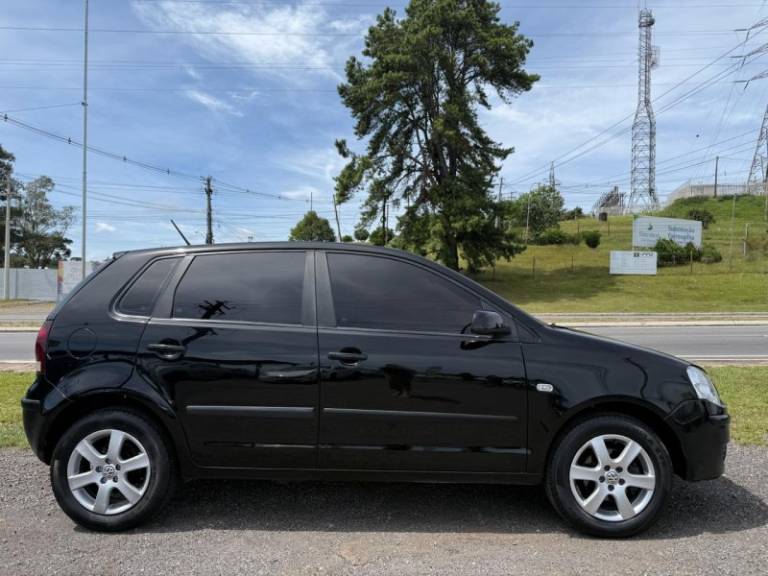 VOLKSWAGEN - POLO - 2007/2008 - Preta - R$ 33.900,00