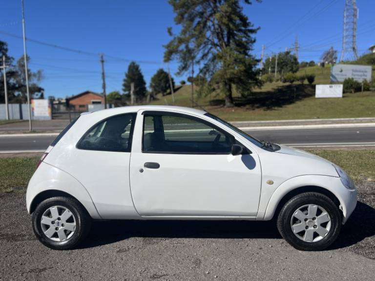 FORD - KA - 2003/2003 - Branca - R$ 14.900,00