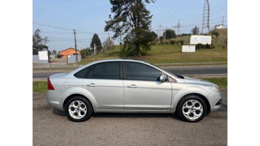 FORD - FOCUS - 2012/2012 - Prata - R$ 42.900,00