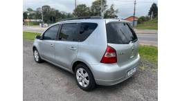 NISSAN - LIVINA - 2011/2012 - Prata - R$ 29.900,00