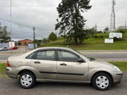 FORD - FOCUS - 2008/2008 - Prata - R$ 24.900,00