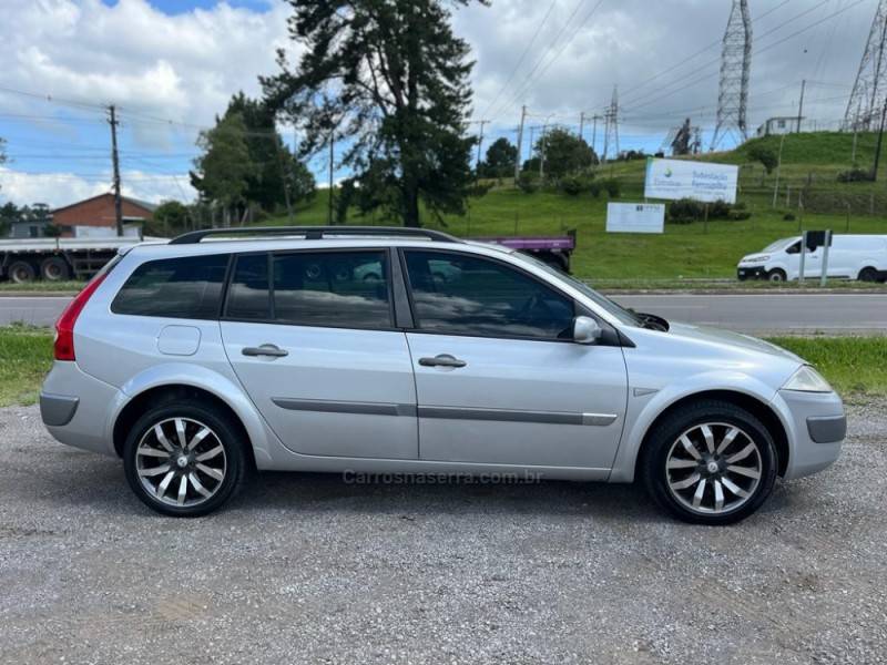 RENAULT - MÉGANE - 2009/2009 - Prata - R$ 23.900,00