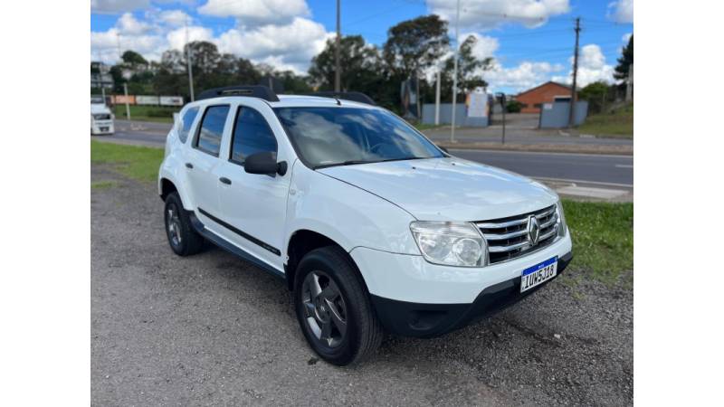 RENAULT - DUSTER - 2013/2014 - Branca - R$ 49.900,00