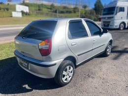FIAT - PALIO - 2003/2003 - Prata - R$ 18.500,00
