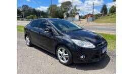 FORD - FOCUS - 2014/2015 - Preta - R$ 56.900,00