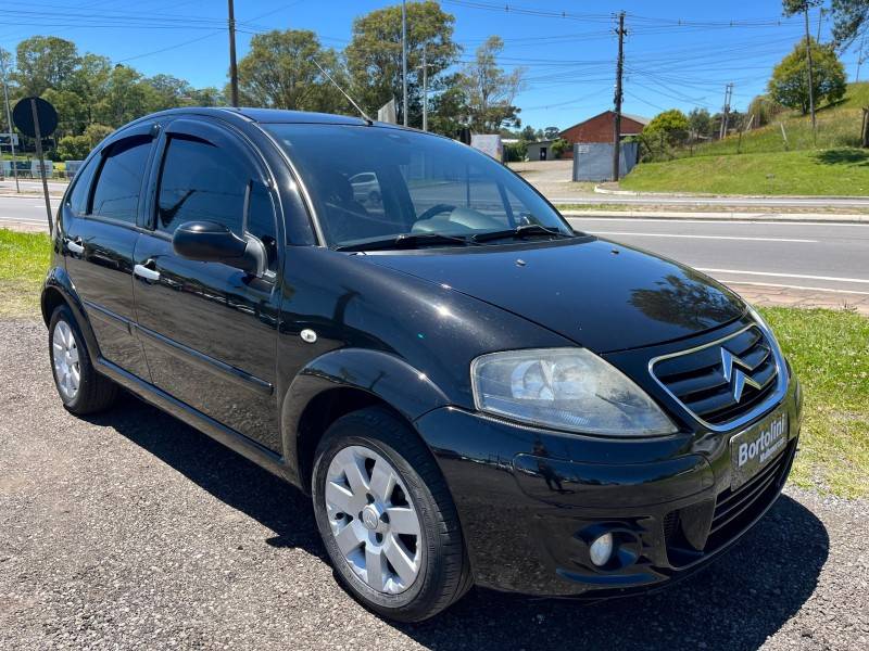 CITROËN - C3 - 2011/2012 - Preta - R$ 28.900,00
