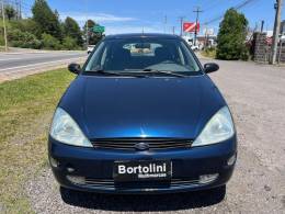 FORD - FOCUS - 2001/2001 - Azul - R$ 18.000,00