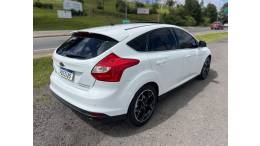 FORD - FOCUS - 2014/2015 - Branca - R$ 58.900,00