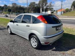 FORD - FOCUS - 2008/2008 - Prata - R$ 25.900,00