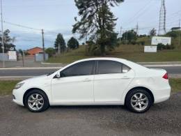 JAC - J5 - 2012/2013 - Branca - R$ 24.900,00