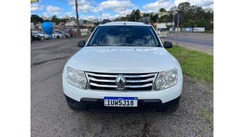 RENAULT - DUSTER - 2013/2014 - Branca - R$ 49.900,00