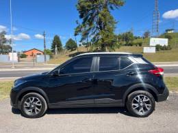 NISSAN - KICKS - 2018/2019 - Preta - R$ 80.000,00