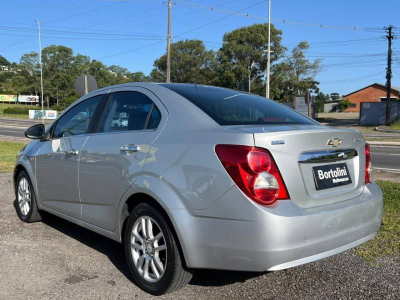 CHEVROLET - SONIC - 2012/2013 - Prata - Sob Consulta
