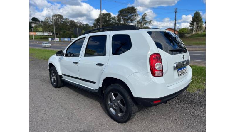 RENAULT - DUSTER - 2013/2014 - Branca - R$ 49.900,00