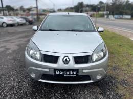 RENAULT - SANDERO - 2010/2011 - Prata - R$ 27.900,00