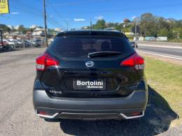 NISSAN - KICKS - 2018/2019 - Preta - R$ 80.000,00