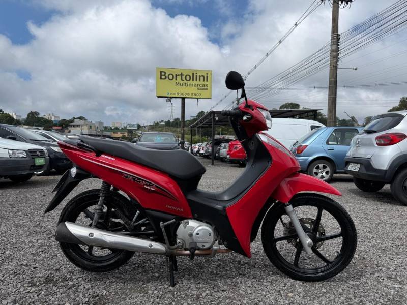 HONDA - BIZ 125 - 2016/2016 - Vermelha - R$ 13.900,00