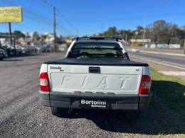 FIAT - STRADA - 2005/2006 - Branca - R$ 27.900,00