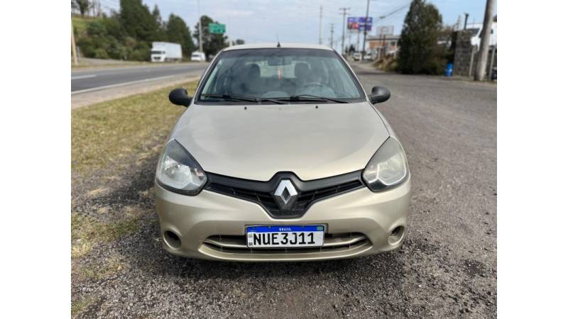 RENAULT - CLIO - 2013/2014 - Bege - R$ 29.900,00